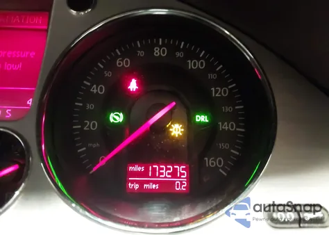 2006 Volkswagen Passat 3.6 из США, поврежденный, VIN WVWCU93C56P087955